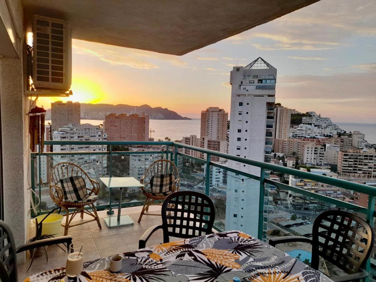 Traveler'S Beach Apartment With Sea View, Free Coffee & Parking Benidorm Eksteriør billede