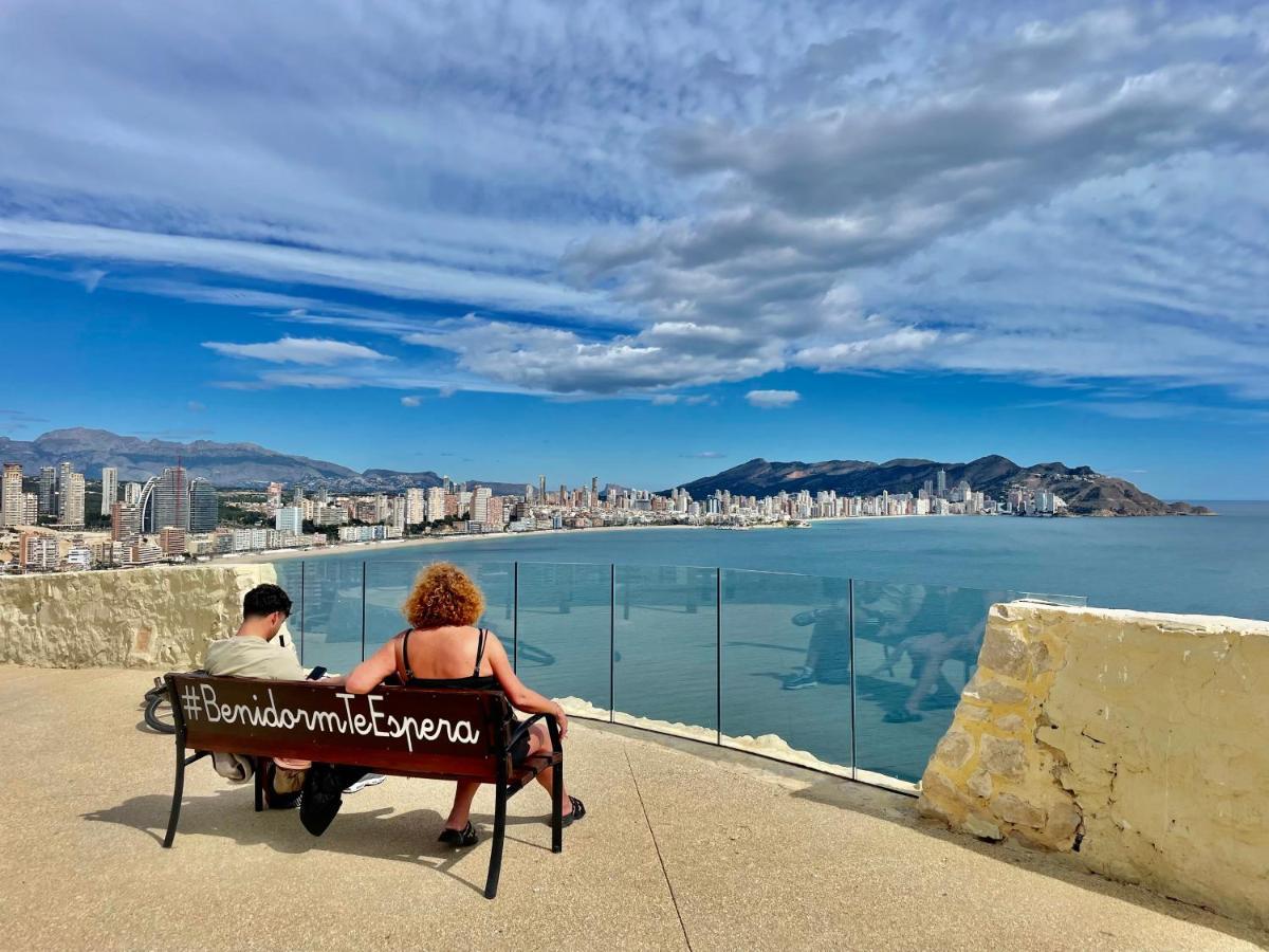 Traveler'S Beach Apartment With Sea View, Free Coffee & Parking Benidorm Eksteriør billede