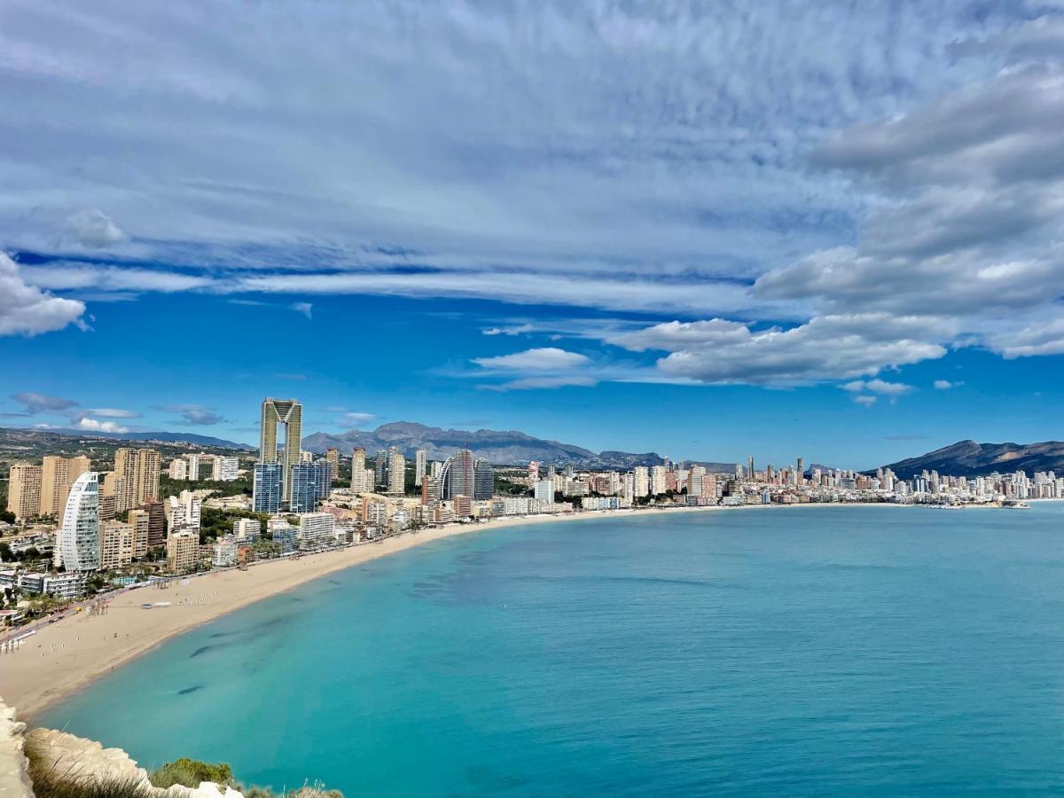 Traveler'S Beach Apartment With Sea View, Free Coffee & Parking Benidorm Eksteriør billede